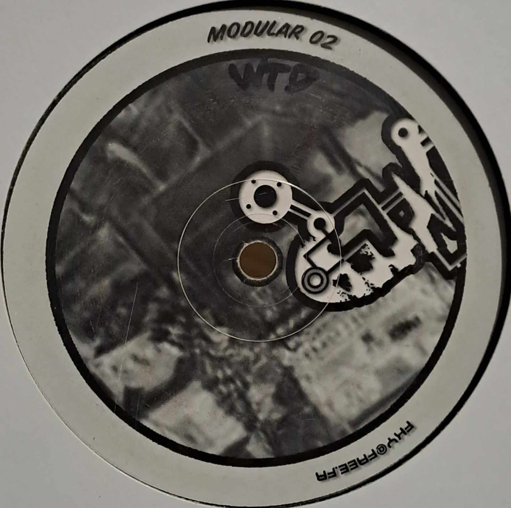 Modular 02 - vinyle freetekno